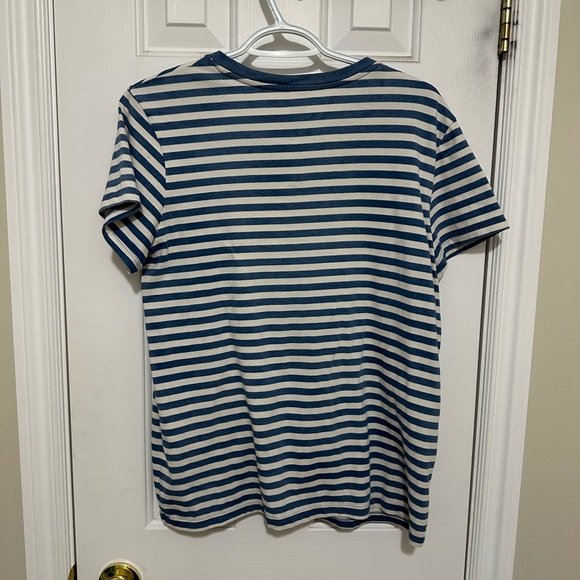 ‼️ Blue and white striped Levi’s t (part of the 50% off sale) - Picture 4 of 4